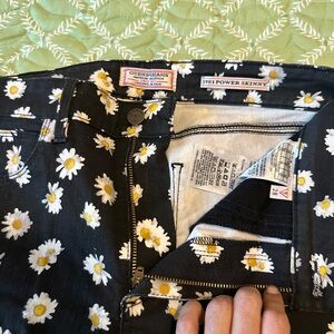 Guess Black Daisy Print Leggings